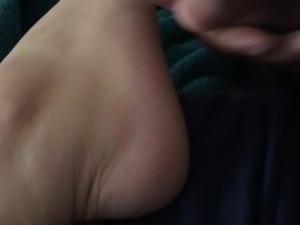 Cumming on her feet