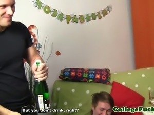 Euro college teens starting up a orgy party