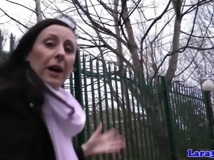 UK milf cumsprayed on her tight arse