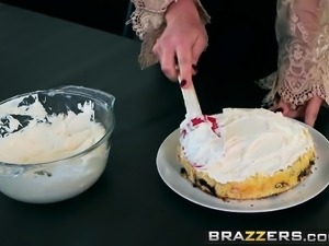 Brazzers - Milfs Like it Big -  Sweet Treat F
