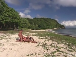 Jessica moore beach sex