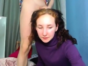 Slim young brunette reveals her cocksucking skills on webcam