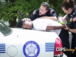 Interracial threesome OUTDOORS with black suspect