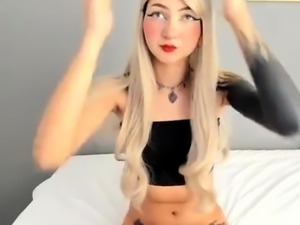 Hot blonde teen tiffany fox strips and masturbates