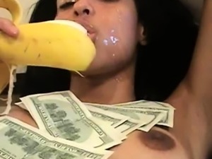 Brunette Solo Webcam Masturbation