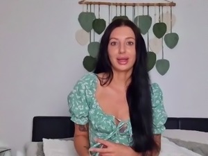 Tattooed Temptress – Make Mommy A Porn Star