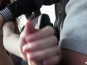 Dark haired sweet bitch sucks hard dick of her guy in his car and then rides...