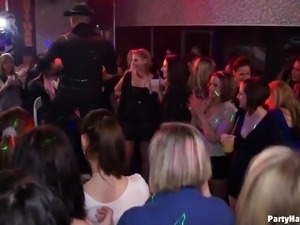 After dancing male strippers find chicks in the audience and fuck them