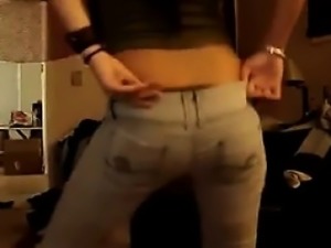 Arabic trembling butt in trousers