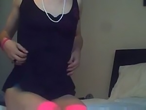 Amateur cute slender girl was caught on cam while flashing her thongs