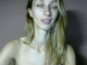 Skinny hoe showing her tits and shaved pussy in amateur clip