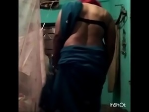Show sexy assets in saree