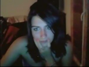 Lovely brunette chick shows me her perky nipples on webcam