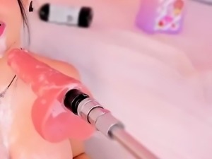 Brunette Solo Webcam Masturbation