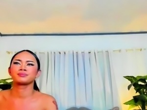 Rio Hamasaki lovely japanese model shows off her big boobs