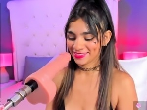 Hot amateur webcam teen masturbates for their fans