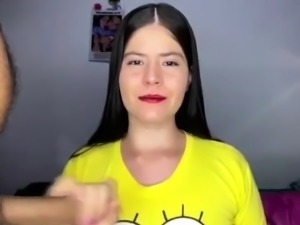 Webcam skinny brunette plays her squirt pussy