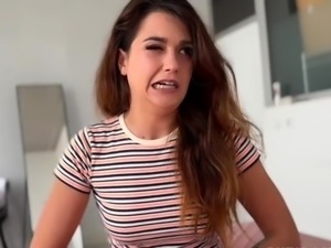 Brunette hookup amateur blowjob and dirtytalk sexdate